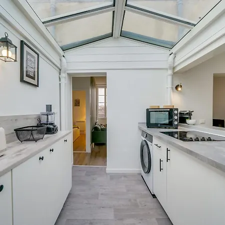 Le Sauvage - Au Coeur Du Quartier St Pierre