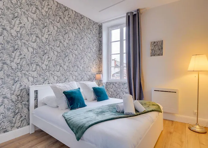 Le Sauvage - Au Coeur Du Quartier St Pierre 아파트 보르도